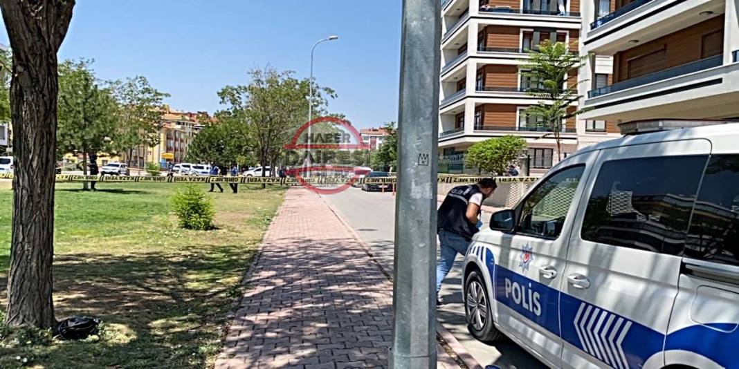 Konya’da bir kişi, amcasının 2 kızını sokak ortasında vurdu 3